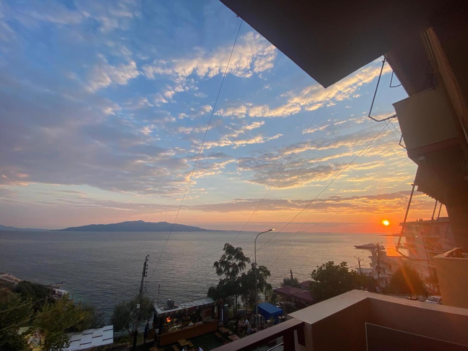 Del Mar Sea View Apartment Saranda Kültér fotó