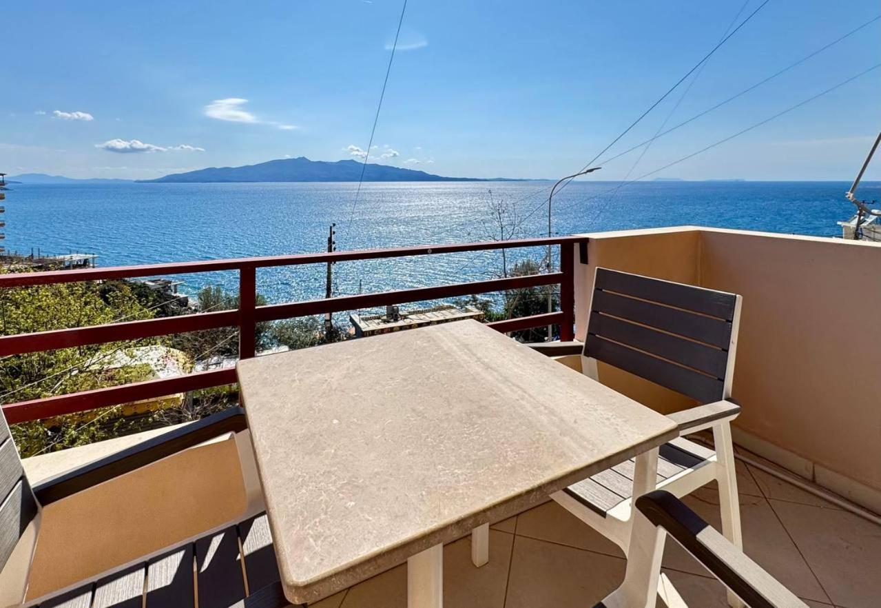 Del Mar Sea View Apartment Saranda Kültér fotó