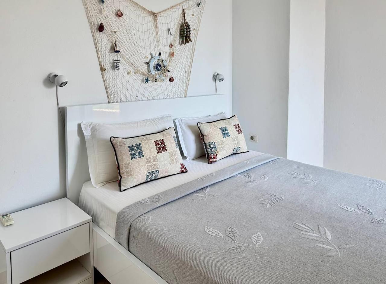 Del Mar Sea View Apartment Saranda Kültér fotó