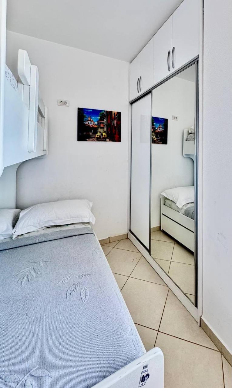 Del Mar Sea View Apartment Saranda Kültér fotó