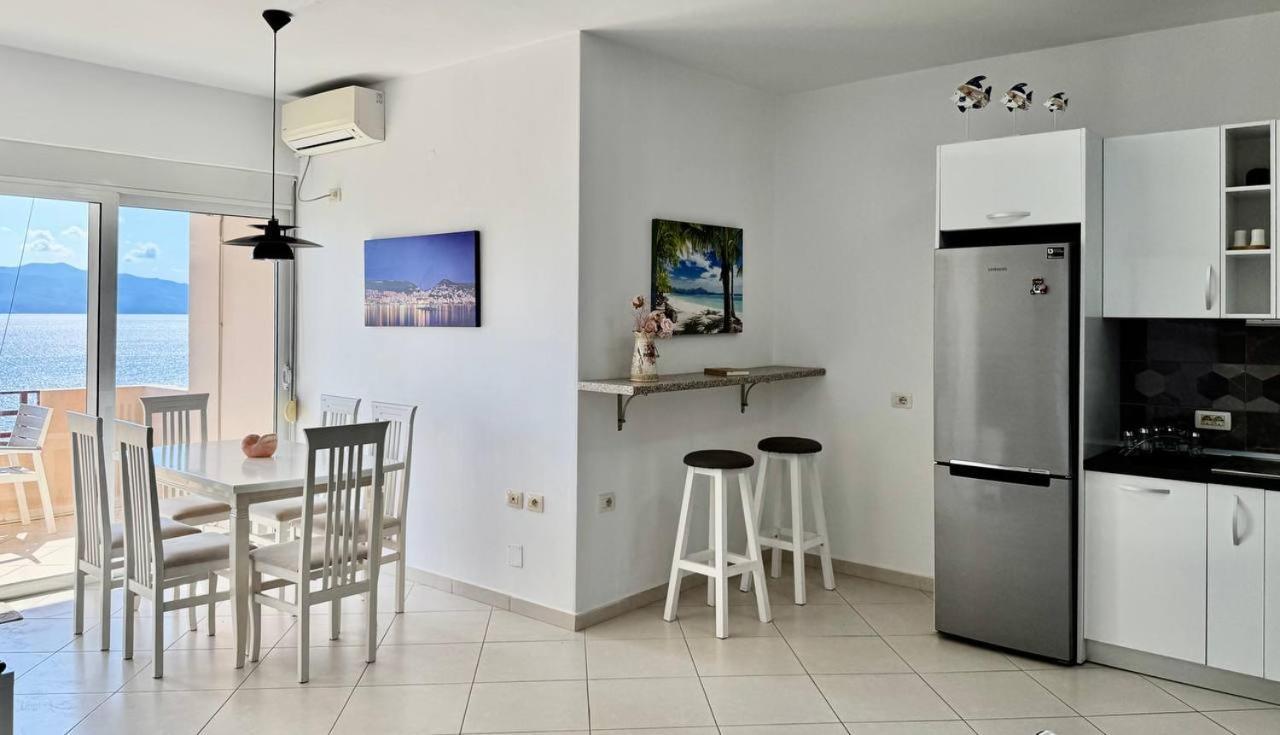 Del Mar Sea View Apartment Saranda Kültér fotó