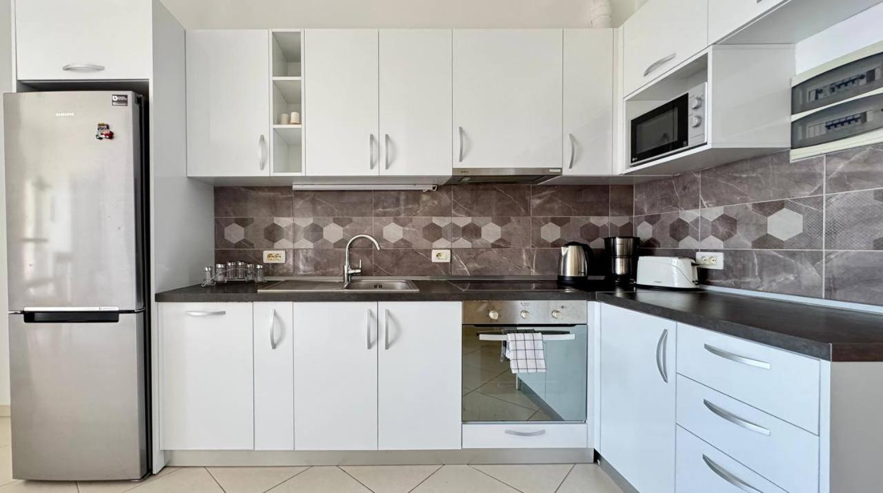 Del Mar Sea View Apartment Saranda Kültér fotó